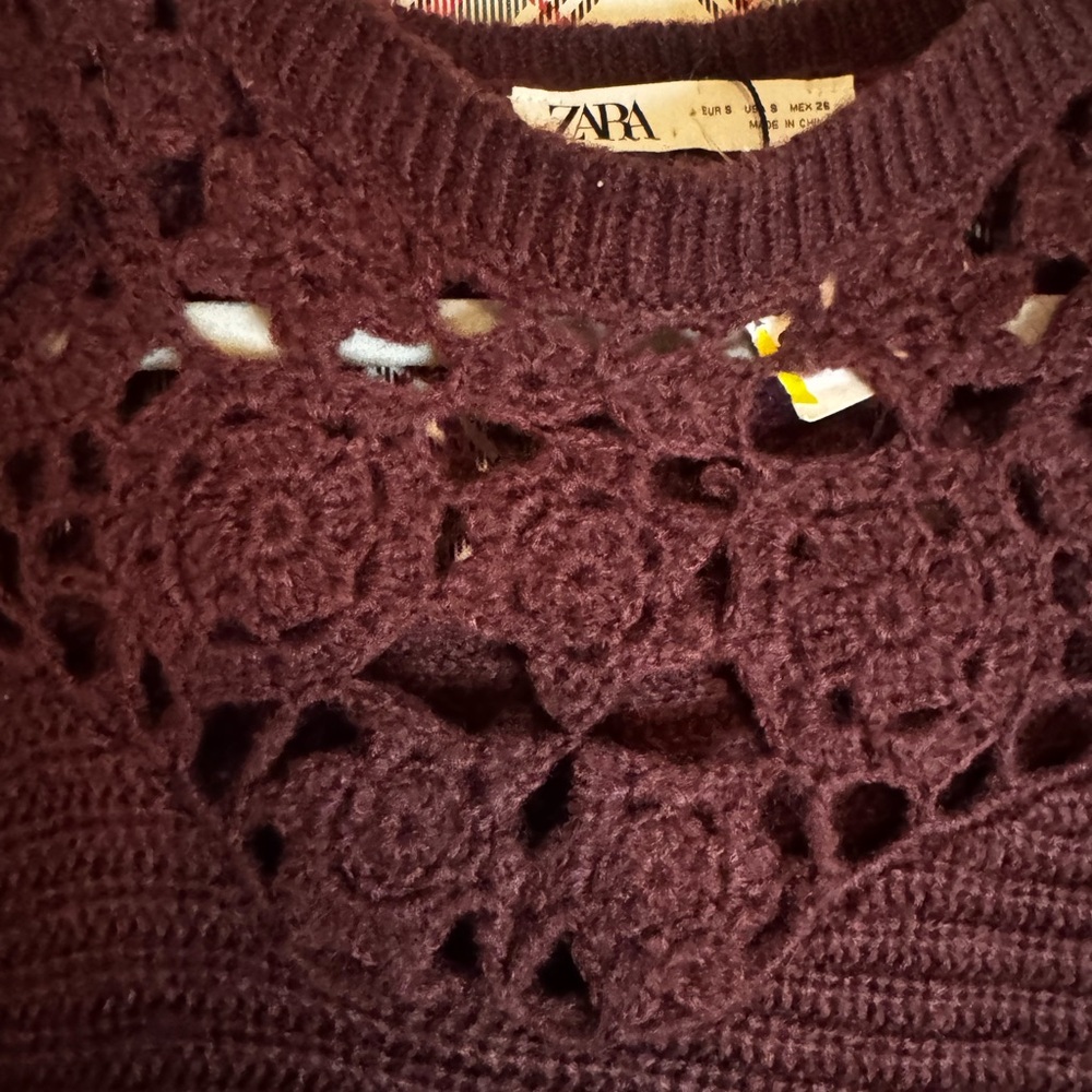 Zara Dark Burgundy Off-the-Shoulder Sweater - Picture 3 of 6
